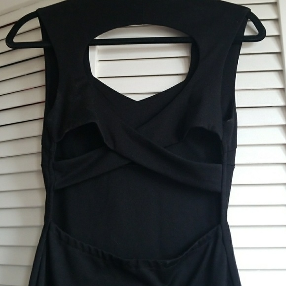 LITTLE black dress - Picture 3 of 3